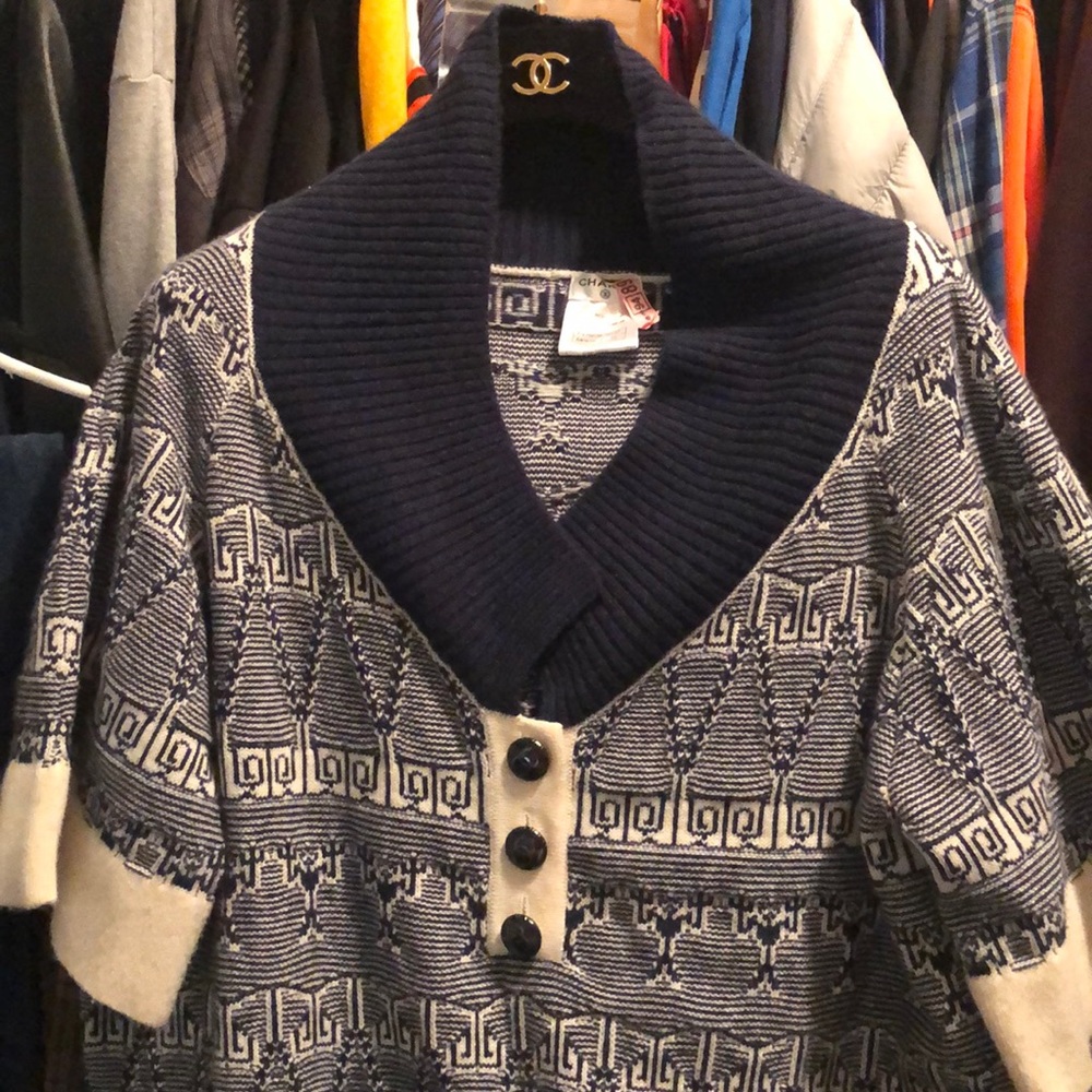 Chanel top